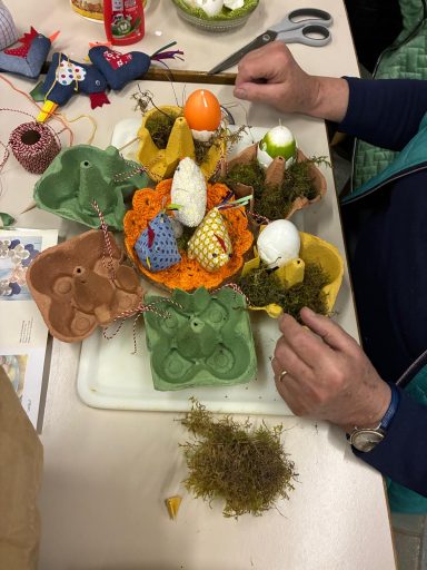 Gute Idee: Kränze aus Eierkarton